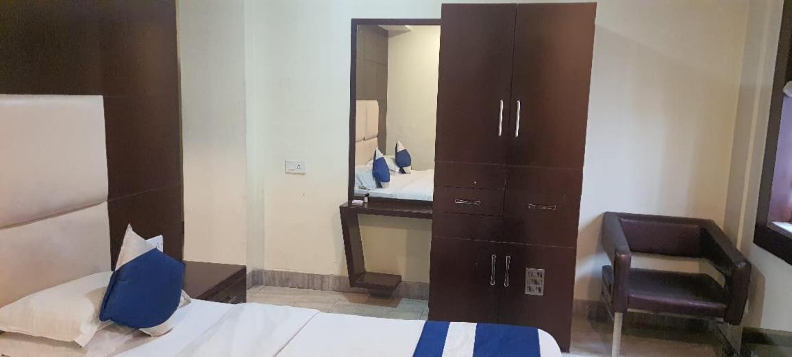 Hotel Presidency Inn Kalkuta Zewnętrze zdjęcie